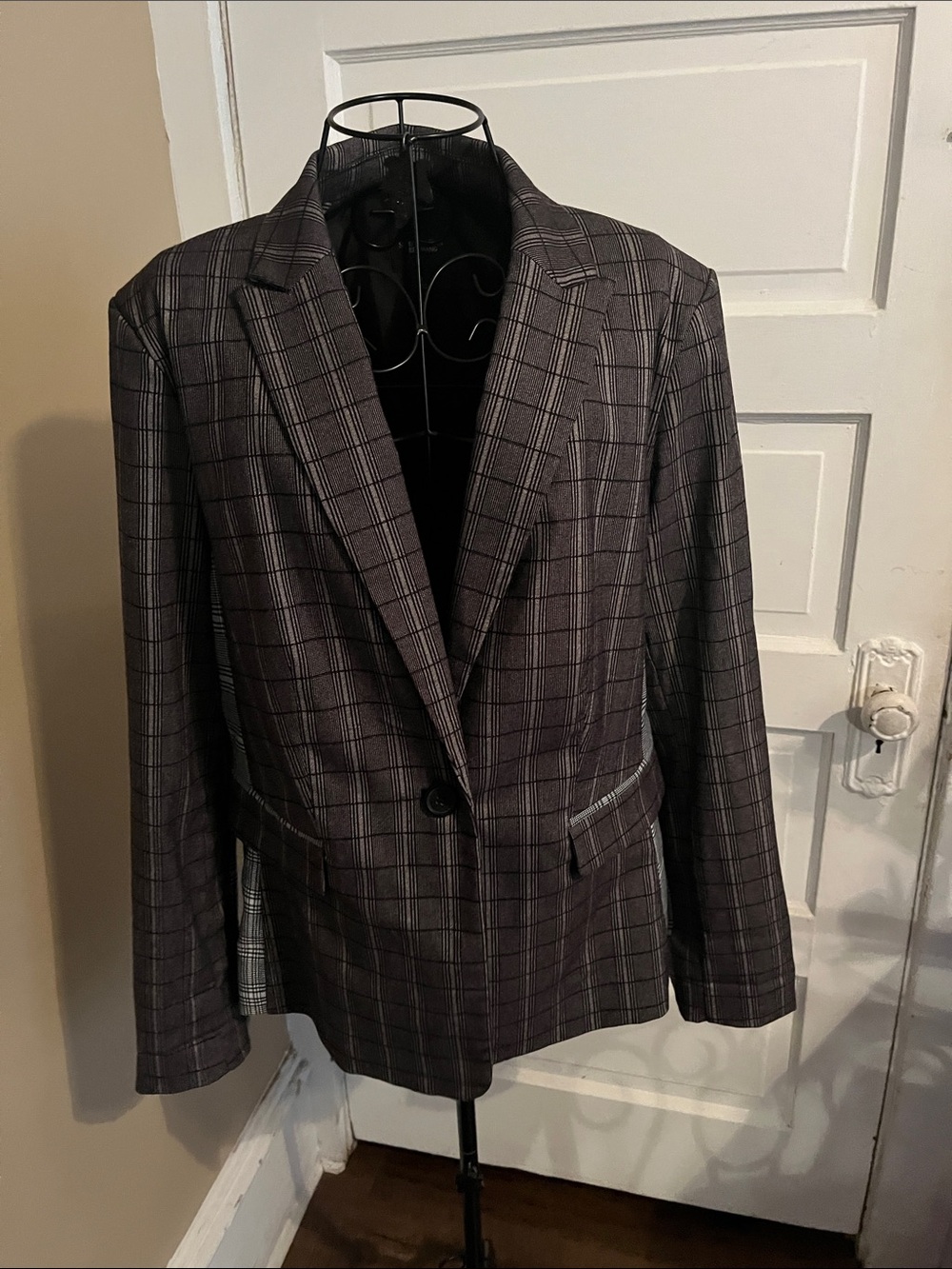 Simply Vera Vera Wang Brown and Gray Plaid Woman’s Blazer
